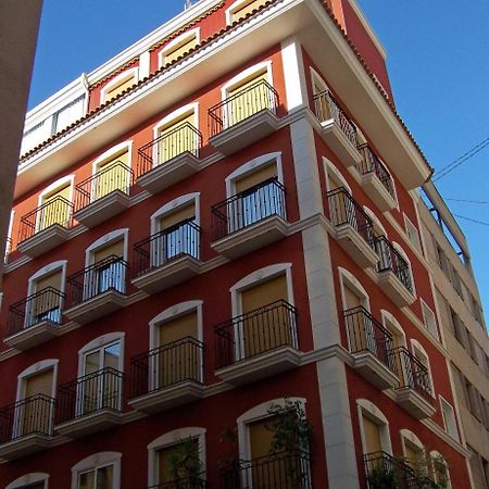 Family And Friends -Alicante Center Exterior photo